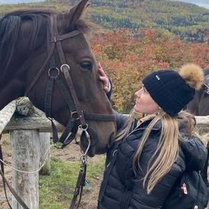 Meet your Posher, Jessica